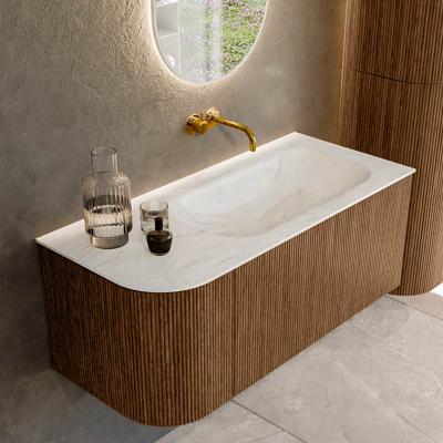 Mondiaz KURVE-DLUX 105 cm Onderkast Greeploos 1 Lade Met Deuren Walnut, Wastafel Solid Surface Rechts Ostra 0 Kraangaten Zonder Spiegel (KRVBGS105L1L1D0KR-Wal/Ost)