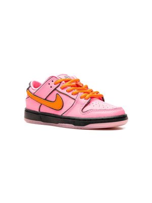 Nike Kids baskets Powerpuff Girls SB Dunk 'Blossom' - Rose