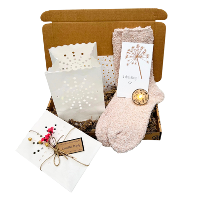 Brievenbus Cadeau Licht Puntje met Candlebag en Wollen Sokken