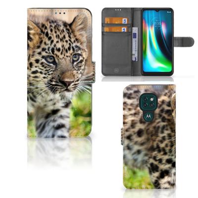 Motorola Moto G9 Play | E7 Plus | Telefoonhoesje | Met pasjeshouder | Baby Luipaard