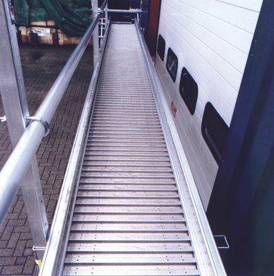 Altrex Loopbrug aluminium 6.00 m (zonder haken) - 331006