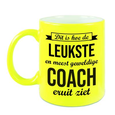 Meest geweldige Coach eruitziet - Cadeau koffiemok - beker - neon geel - 330 ml - verjaardag / bedan