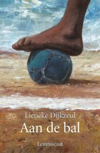Aan de bal (Hardback)