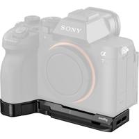 SmallRig 6033 Baseplate with AirTag Slot for Sony Alpha 7 V / 7R V / 7 IV