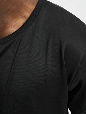 Urban Classics / t-shirt Shaped Neopren Long in zwart