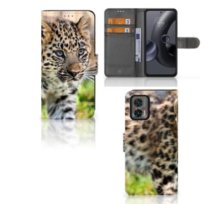 Motorola Edge 30 Neo | Telefoonhoesje | Met pasjeshouder | Baby Luipaard