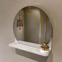 MONDIAZ SPOT spiegel rond 40cm met Spiegelplanchet kleur Ostra. MONDIAZ SPOT spiegel rond 40cm met Spiegelplanchet kleur Ostra.
