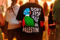 Don't Stop Talking about Palestine t-shirt, maat S