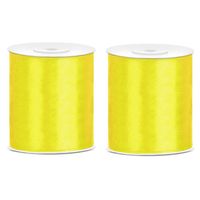 2x Satijnlint geel rol 10 cm x 25 meter cadeaulint verpakkingsmateriaal - Cadeaulinten