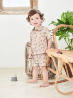 Babyset blouse en short licht taupe bedrukt - thumbnail