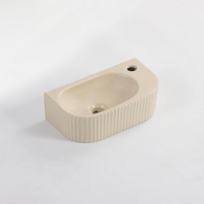 QeramiQ Blend Fontein - 40x22x12cm - Rechts - Geribbeld - halfrond - 1 kraangat - Keramiek - Beige mat 8715LB