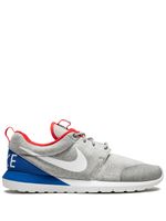 Nike baskets Rosherun NM W SP - Gris