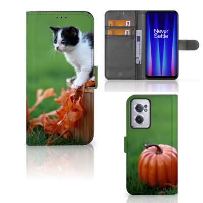 OnePlus Nord CE 2 | Telefoonhoesje | Met pasjeshouder | Kitten