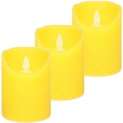 3x Gele LED kaarsen / stompkaarsen met bewegende vlam 12,5 cm