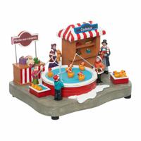 Kerstdorp tafereel - vijver met eendjes - 22,5 cm - polyresin - met verlichting