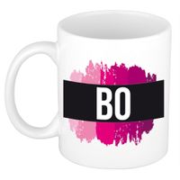 Naam cadeau mok / beker Bo met roze verfstrepen 300 ml