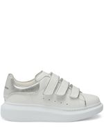 Alexander McQueen baskets Oversized à fermetures scratch - Blanc