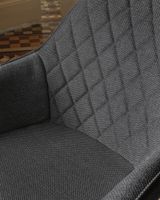 Kave Home Amira restaurant- & eetkamerstoel Gecapitonneerde zitting Gecapitonneerde rugleuning - thumbnail