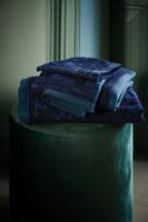 Pip Studio Pip Studio Handdoek Tile de Pip Dark Blue 55x100 Pip Studio Pip Studio Handdoek Tile de Pip Dark Blue 55x100