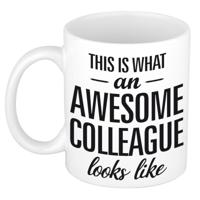 Awesome colleague - cadeau koffiemok - beker - 300 ml - collega afscheid - wit