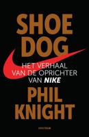 Shoe Dog (Paperback)