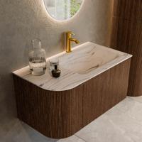 Badmeubel Mondiaz Kurve-Dlux | 85 cm | Meubelkleur Walnut | Wastafelkleur Nata | Solid surface | Wasbak rechter zijde spoelbak | 1 kraangat