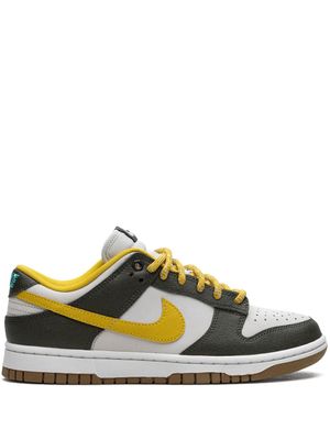Nike baskets Dunk Low 'Cargo Khaki' - Blanc