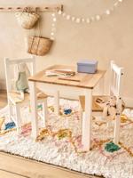 Tafel + 2 stoelen van hout wit Tafel + 2 stoelen van hout wit