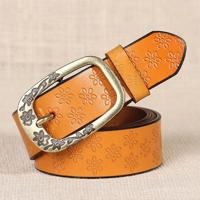 Dames pruim bloesem patroon metalen gesp PU lederen riem (geel bruin)