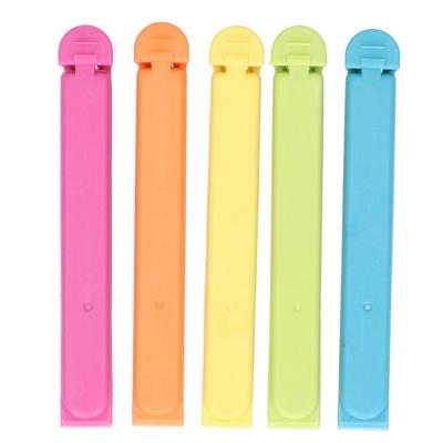 Knijpers set - 5x stuks - gekleurd - kunststof - 11 cm - vershoud knijpers/clips - sluitklemmen