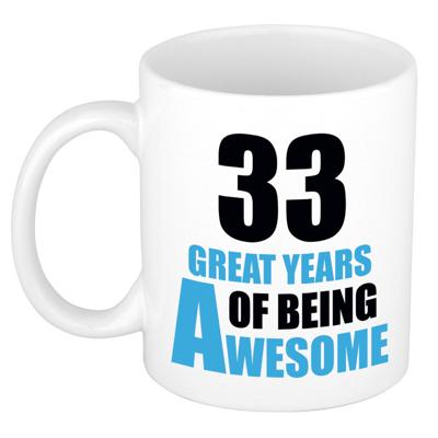 Verjaardag 33 jaar Koffiemok Cadeau - Great years of being awesome - wit/blauw