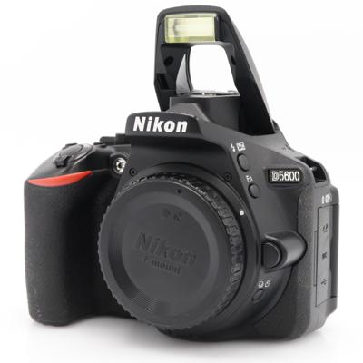 Nikon D5600 body occasion