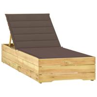 Ligbed met taupe kussen geïmpregneerd grenenhout
