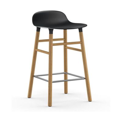 Normann Copenhagen Form barkruk H65 Black vierpoot eikenhout