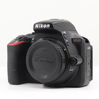 Nikon D5600 body occasion