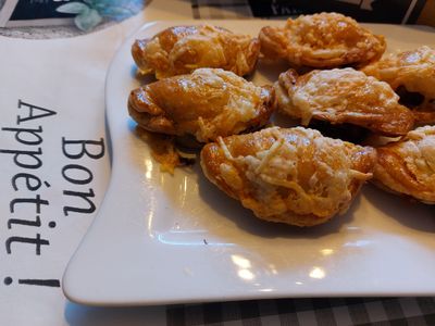 Proscuiotto bladerdeeghapje Proscuiotto bladerdeeghapje