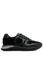 Ferragamo baskets lacées à patch Gancini - Noir