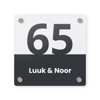 Huisnummerbord met naam