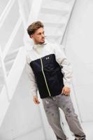 Under Armour Stormproof Cloudstrike Windbreaker Heren Wit/Zwart - Maat M - Kleur: LichtgroenWitZwart | Soccerfanshop