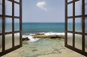 Karo-art Schilderij - Uitzicht op zee door raam,  2 maten, Premium print