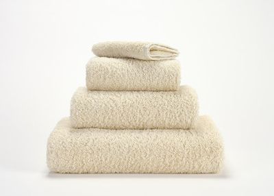 Abyss Abyss & Habidecor Super Pile Douchelaken 70x140 101 ecru