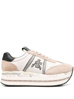 Premiata baskets Beth 6500 à patch logo - Tons neutres