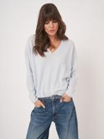 Losvallende cashmere V-hals trui