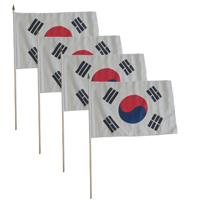 Set van 4x stuks luxe zwaaivlaggen Zuid Korea 30 x 45 cm op houten stokje