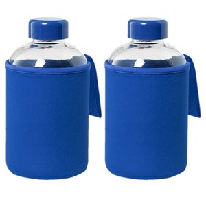 2x Stuks glazen waterfles/drinkfles met blauwe softshell bescherm hoes 600 ml