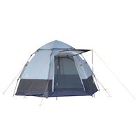 Met deze grote, snel op te zetten kampeertent van Outsunny wordt overnachten in de buitenlucht heel leuk! De tent biedt voldoende ruimte