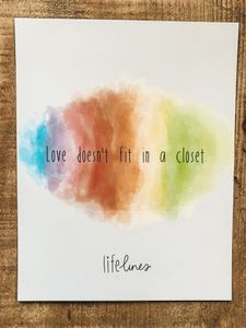 Mini Poster • Love doesn't fit in a closet - Engels