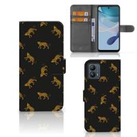 Telefoonhoesje | Met pasjeshouder | voor Motorola Moto G53 Leopards