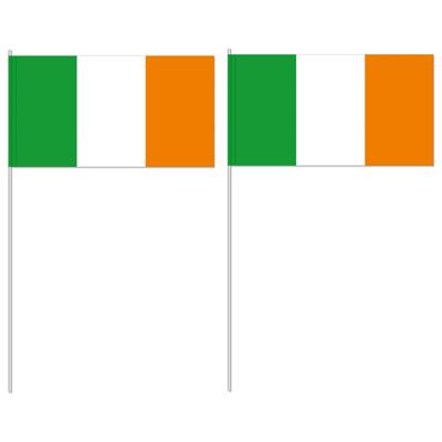 Ierland zwaaivlaggetjes - 12 x 24 cm - papieren vlag - met stokje 40 cm