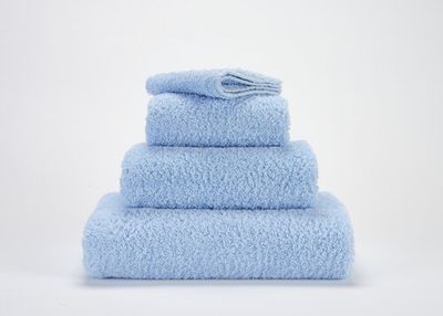 Abyss Abyss & Habidecor Super Pile Handdoek 60x110 330 powderblue